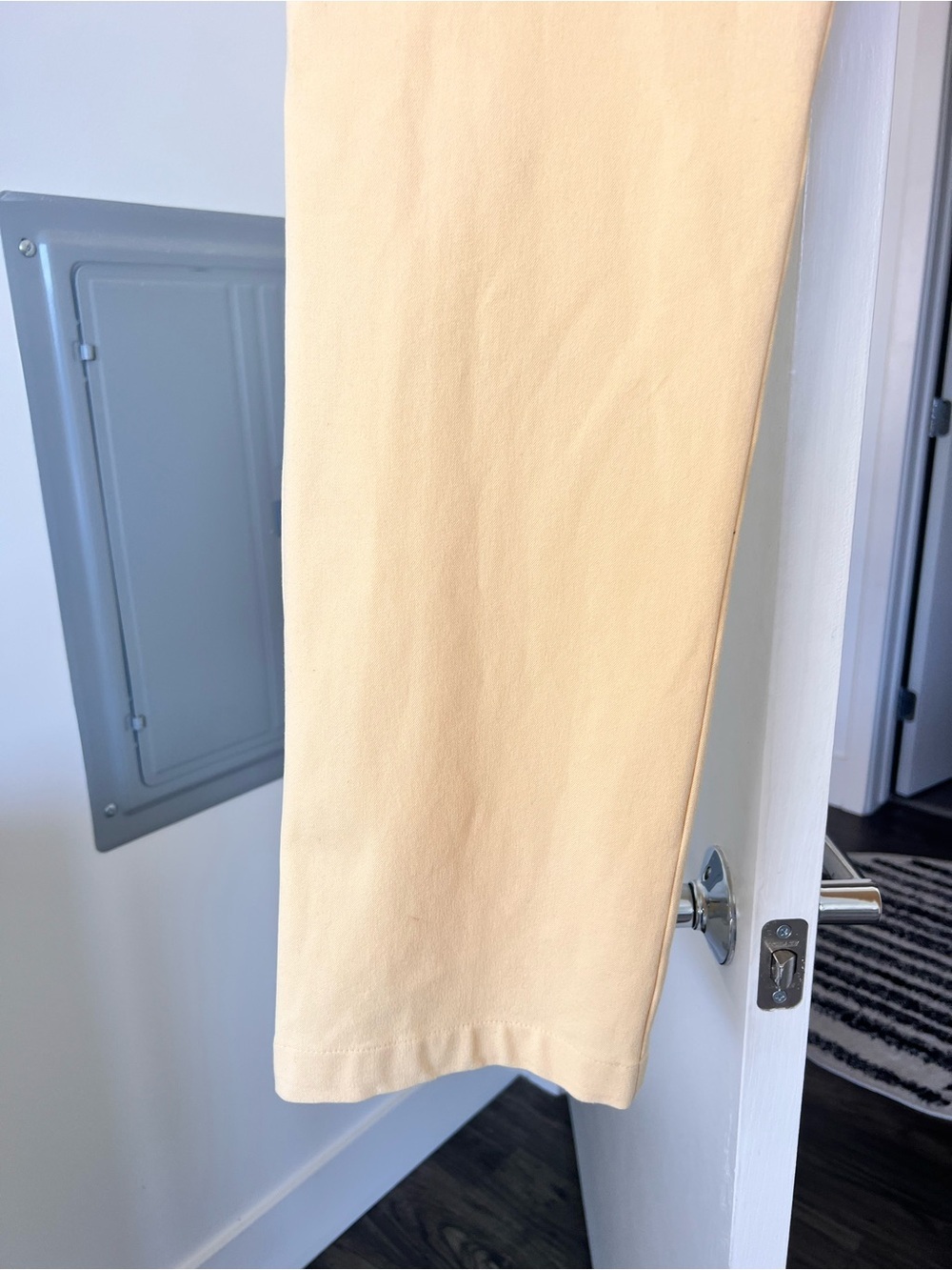 ST. John Sport by Marie Gray Butter Yellow Straight Leg Jeans Sz 4 - Picture 2 of 10